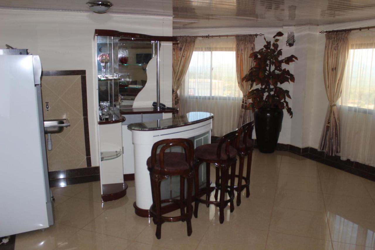 Meru Paramount Esterno foto